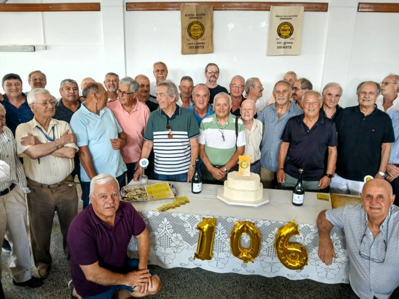 Conmemoraron 106 aos del primer despacho de cemento